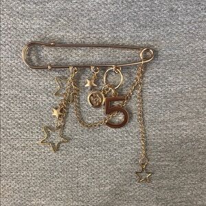 Gold Star NO.5 Charm Brooch